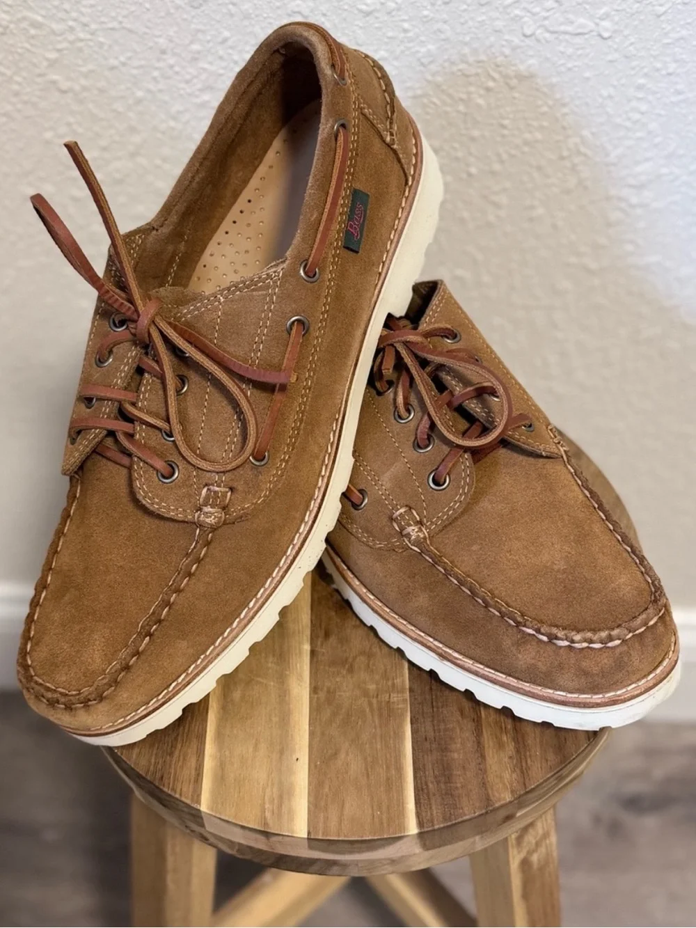 G.H. Bass Ranger Camp Moc Suede Brown Shoes Men display picture 2